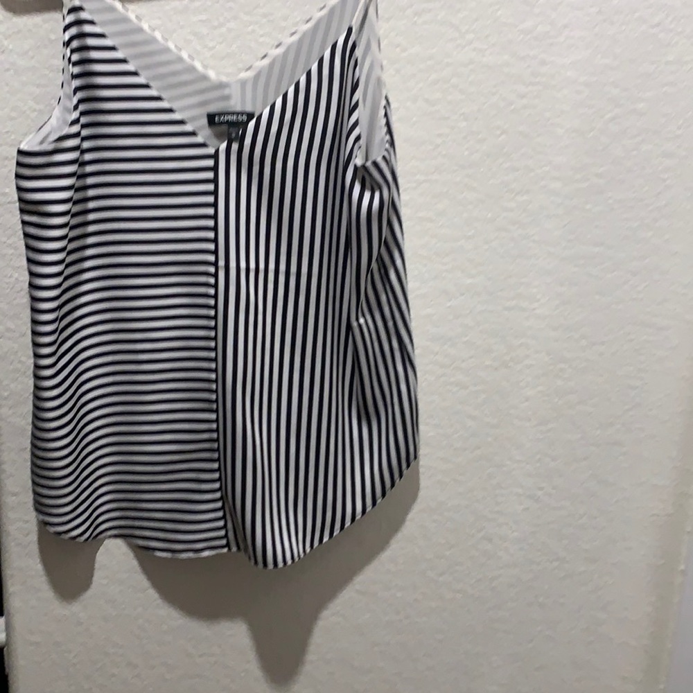 Express black and white modern tank top medium